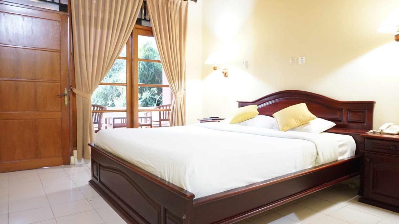 Masainn Hotel Kuta Кута Экстерьер фото